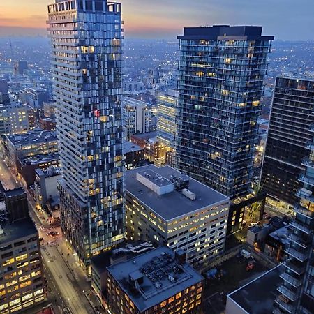 2 Bedrooms&1 Bedroom Spectacular Apartments Toronto Exterior foto