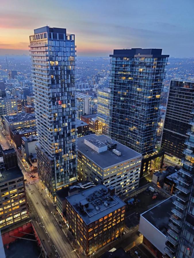 2 Bedrooms&1 Bedroom Spectacular Apartments Toronto Exterior foto
