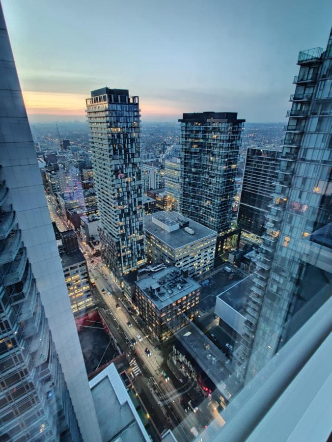 2 Bedrooms&1 Bedroom Spectacular Apartments Toronto Exterior foto